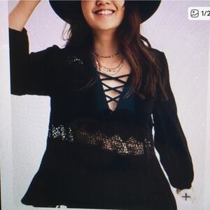 American Eagle Outfitters Black Lace Accent Top